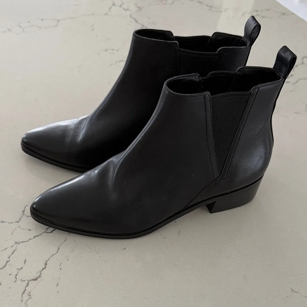 NWT cole hann  Ankle Boots - Picture 3 of 6